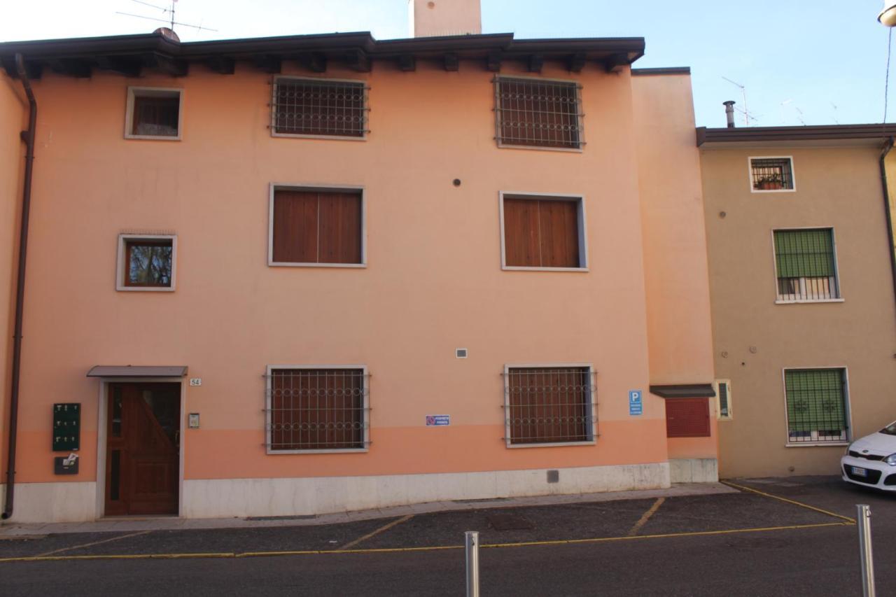 Vila Richi Rent 01 Verona Exteriér fotografie